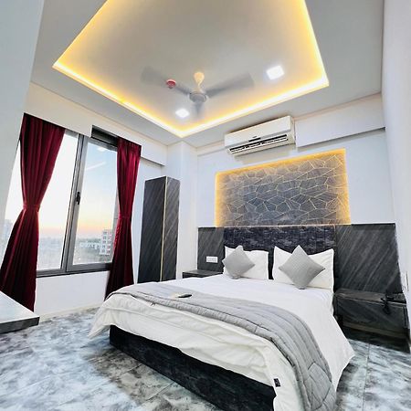 Hotel Star Galaxy Surat Exterior photo