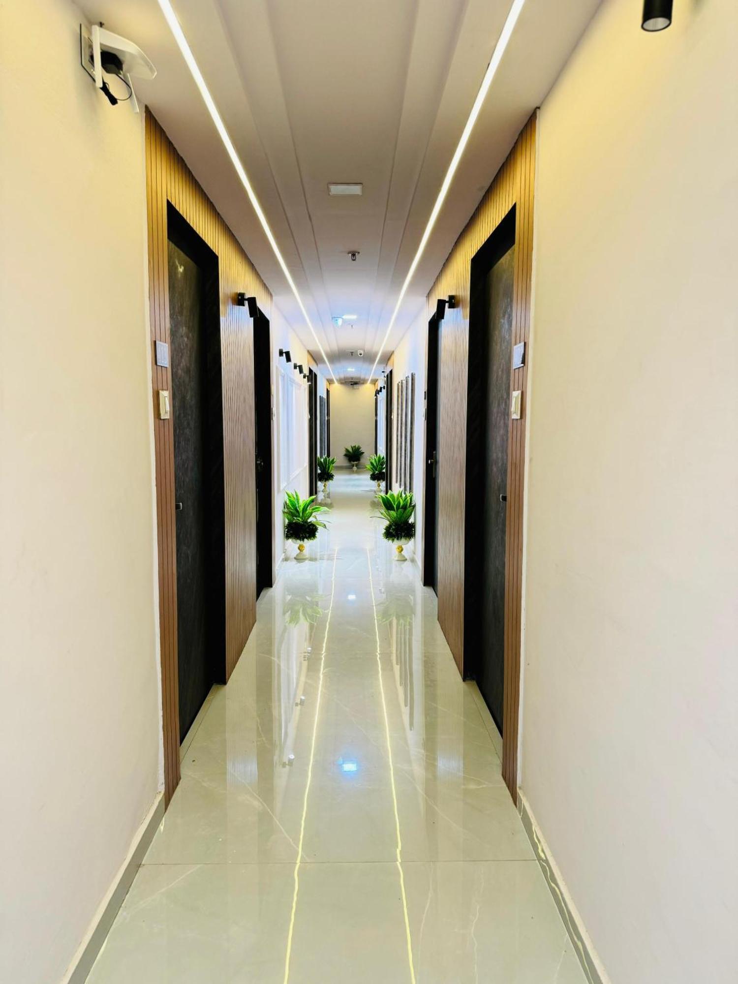 Hotel Star Galaxy Surat Exterior photo